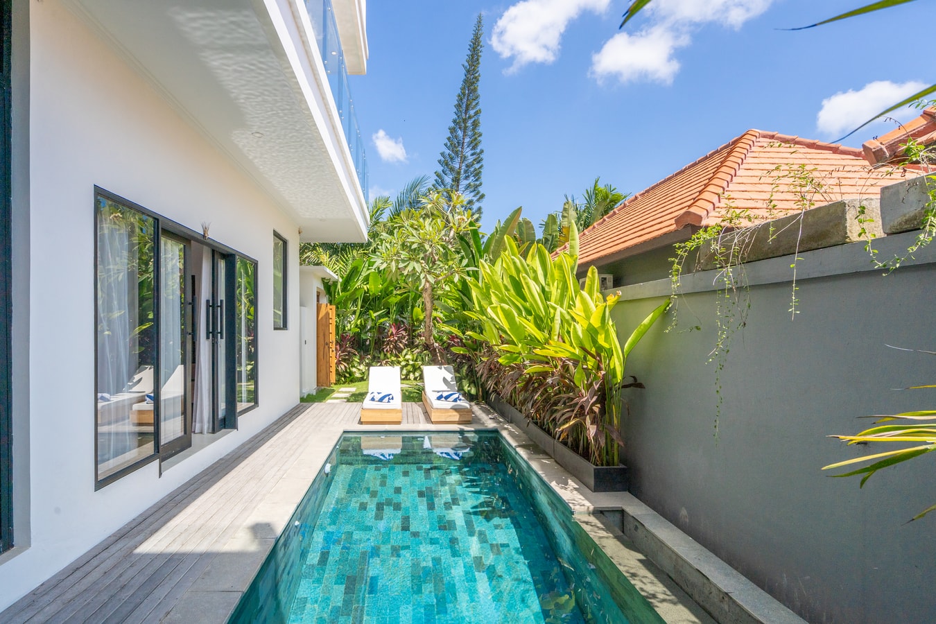 3BR Designer Villa Canggu w/ bbq, pool & Rooftop