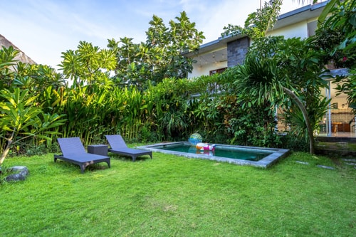 Canggu Tropical 3BR Coastal Oasis with Pool
