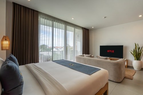 1BR Business Apart Canggu | Pool & Workstation