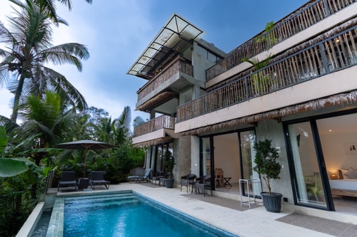 1BR Ubud Junior Suite | Poolside w/ Paddies Vista
