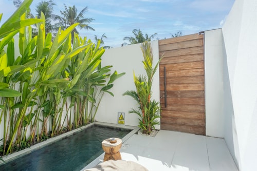 Modern 2BR Villa with Private Pool Near Atlas 12 Hombali.com