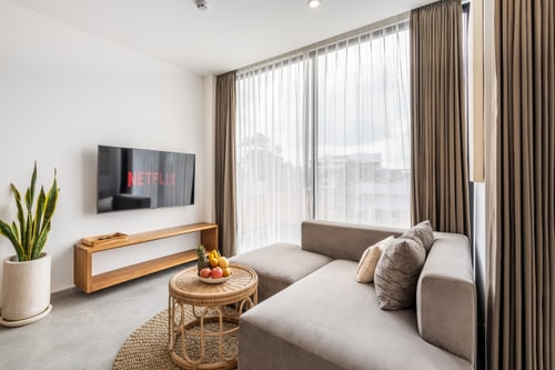 Beachside 1BR Suite Canggu | Shared Pool & Rooftop