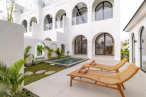 Modern 2BR Pererenan Villa – Pool & Paddy Views