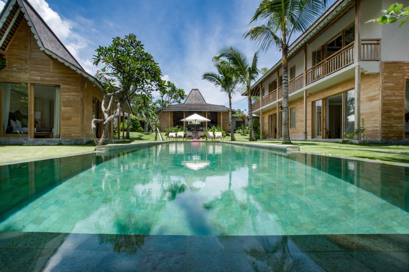 5BR: Spacious Villa for Family Near Seminyak Bali Real Estate