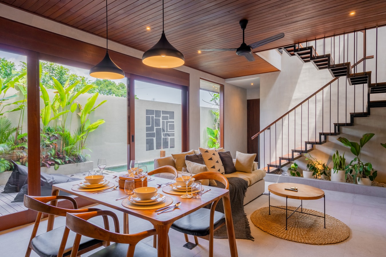 Sleek & Stylish Modern Villa – 5mins to the Beach! Bali Real Estate