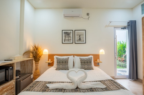 [C] 1BR Studio | Pool Access & Near GWK & Beaches