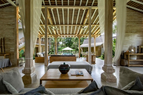 5BR: Spacious Villa for Family Near Seminyak 8 Bali Real Estate