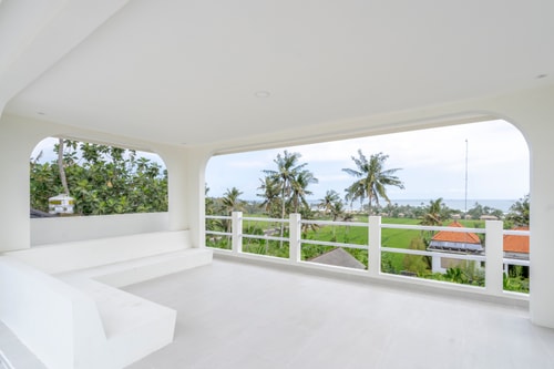 3BR Villa w/ Private Pool, Balcony & Ocean View 4 Hombali.com