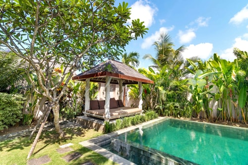 4BR: Modern Concept Villa Near @Seminyak 15 Bali Real Estate