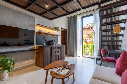 Ubud Escape 1BR Lofts | Pool Access & Near Cafés