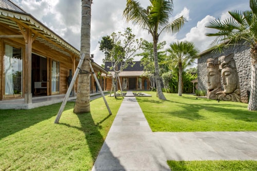 8BR: Huge Private Villa Near Seminyak 6 Bali Real Estate