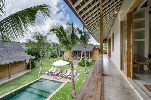 5BR: Spacious Villa for Family Near Seminyak 25 Bali Real Estate