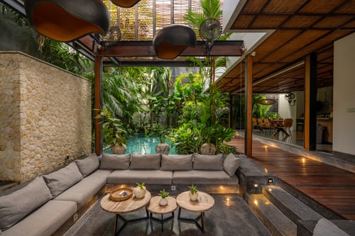 Luxury 5BR Canggu | Tranquil Pool & Rooftop