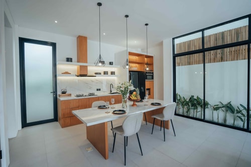 3BR: w/ Rooftop and Plunge Pool @Canggu #1 1 Bali Real Estate