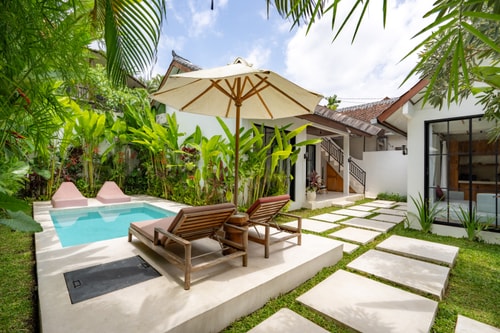 Central Ubud 2BR Villa | Pool, Bathtub & Cafés