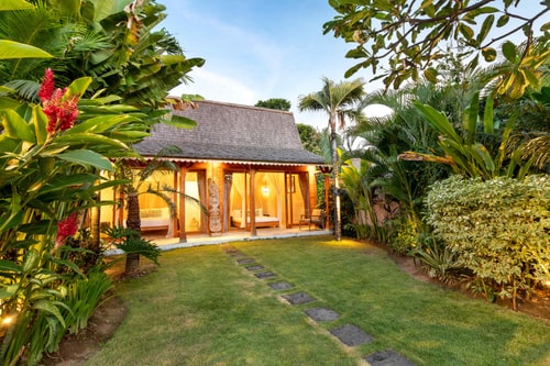 4BR: Modern Concept Villa Near @Seminyak 23 Hombali.com