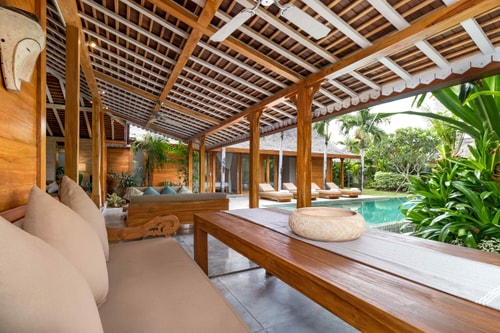 4BR: Modern Concept Villa Near @Seminyak 5 Hombali.com