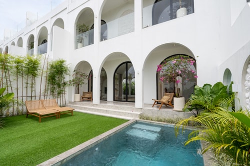 2BR Designer Villa | Pool & Paddy Views Rooftop