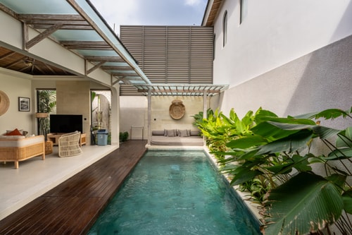 1BR New Designer Villa Canggu - Bathtub & Pool