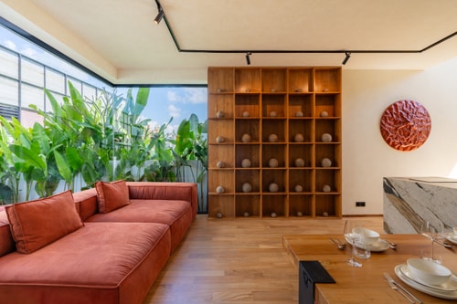 Art - Skylit Bathroom and Pool Villa, Central Ubud
