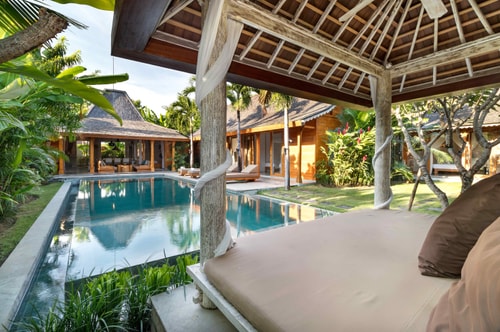 4BR: Modern Concept Villa Near @Seminyak 25 Bali Real Estate