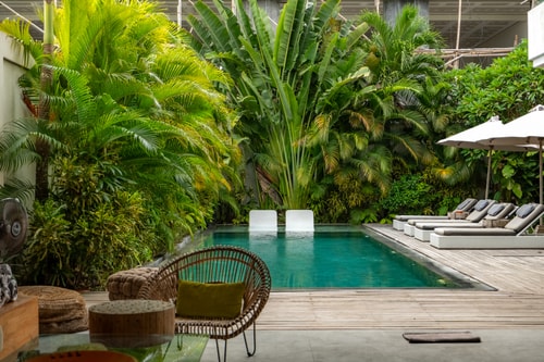 Luxury 4BR Berawa Villa | Garden, Pool & Bathtub