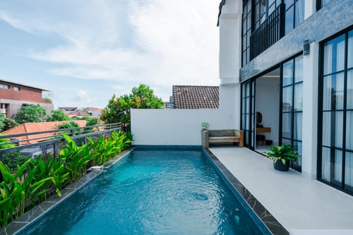 Canggu Loft Villa: Bright 3BR Villa with Pool
