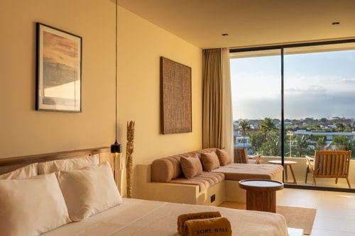 Modern Canggu 1BR Retreat | Balcony & Paddy Views