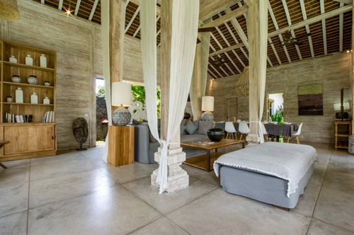 5BR: Spacious Villa for Family Near Seminyak 10 Bali Real Estate