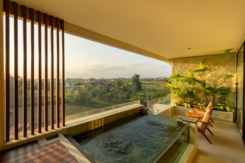 Canggu 1BR Studio | Pool & Sunset Balcony Retreat