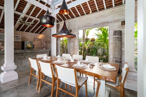 4BR: Modern Concept Villa Near @Seminyak 14 Bali Real Estate