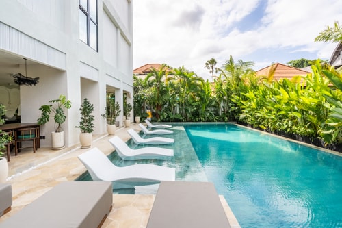 Canggu 1BR Studio | Balcony, Shared Pool & Rooftop