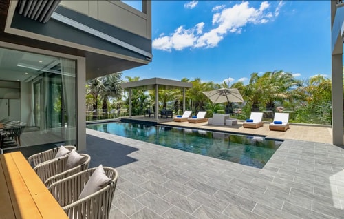Villa Lion, 5BR, day time Chef, sea views, Layan 7 Inspiring Living Solutions
