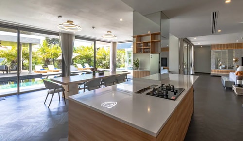 Villa Lion, 5BR, day time Chef, sea views, Layan 17 Inspiring Living Solutions