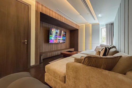 Lion, 5BR/5BTH, serviced and day time Chef, sea views, Layan 5 Inspiring Living Solutions