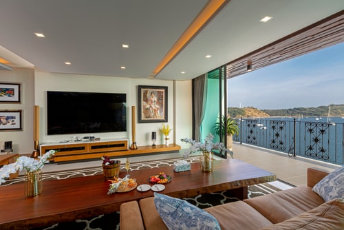 Villa Thousand Cliff, 7 BR full service with Chef, Nai Harn waterfront 38 Inspiring Living Solutions