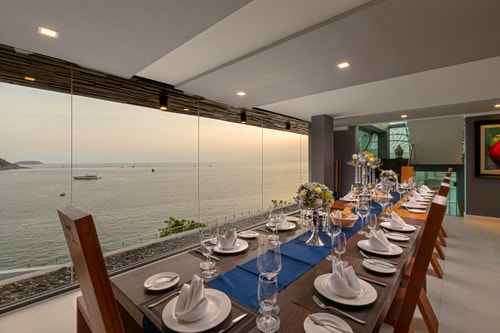Villa Thousand Cliff, 7 BR full service with Chef, Nai Harn waterfront 40 Inspiring Living Solutions