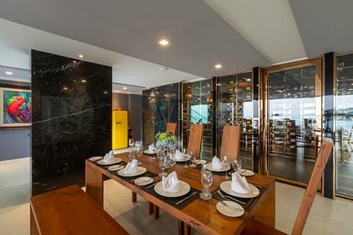 Villa Thousand Cliff, 7 BR full service with Chef, Nai Harn waterfront 41 Inspiring Living Solutions