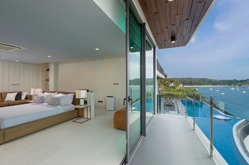 Villa Thousand Cliff, 7 BR full service with Chef, Nai Harn waterfront 70 Inspiring Living Solutions