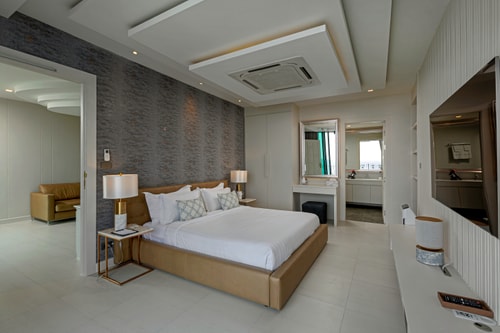 Villa Thousand Cliff, 7 BR full service with Chef, Nai Harn waterfront 76 Inspiring Living Solutions
