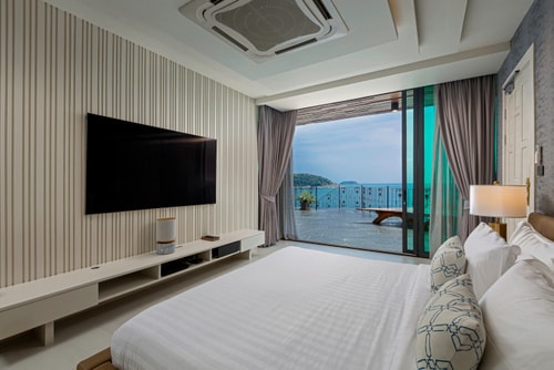 Villa Thousand Cliff, 7 BR full service with Chef, Nai Harn waterfront 77 Inspiring Living Solutions