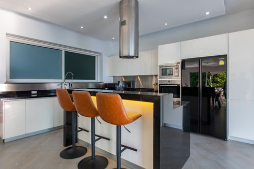 Villa Namaste 7 BR sea views, full service 28 Inspiring Living Solutions