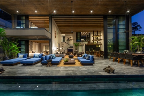 Villa Sierra, 4BR stunning sea views, full service 8 Inspiring Living Solutions