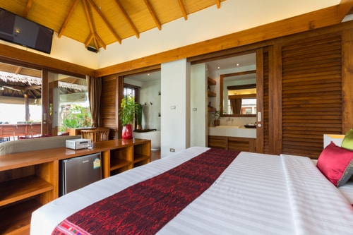 Baan Mika, 6 BR, full service with Chef, Plai Laem 37 Inspiring Living Solutions
