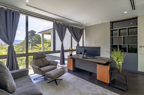 Lion, 5BR/5BTH, serviced and day time Chef, sea views, Layan 24 Inspiring Living Solutions