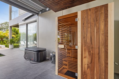 Lion, 5BR/5BTH, serviced and day time Chef, sea views, Layan 27 Inspiring Living Solutions