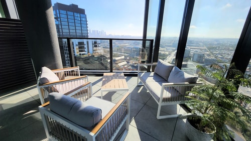 Sky-high South Yarra luxury 2 bed sleeping up to 4 23 Holiday Rentals Australia