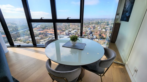 Sky-high South Yarra luxury 2 bed sleeping up to 4 8 Holiday Rentals Australia