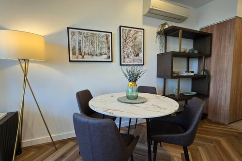 Gorgeous 1 bed Exec South Yarra with workspace 5 Holiday Rentals Australia