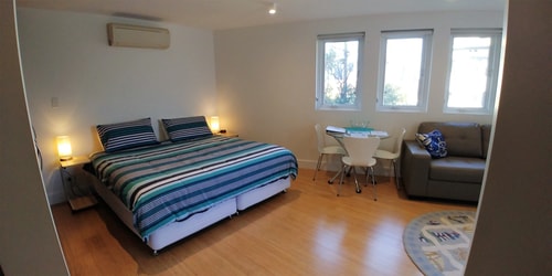 Spacious Studio Surrounded By Great Views 5 Holiday Rentals Australia